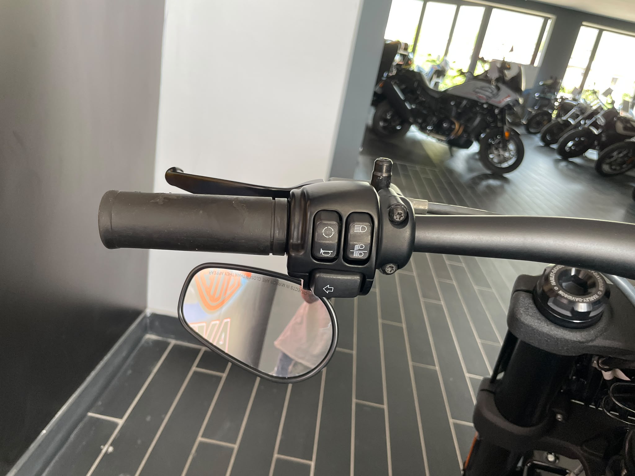 Harley-Davidson Softail Fat Bob 114 - immagine 8