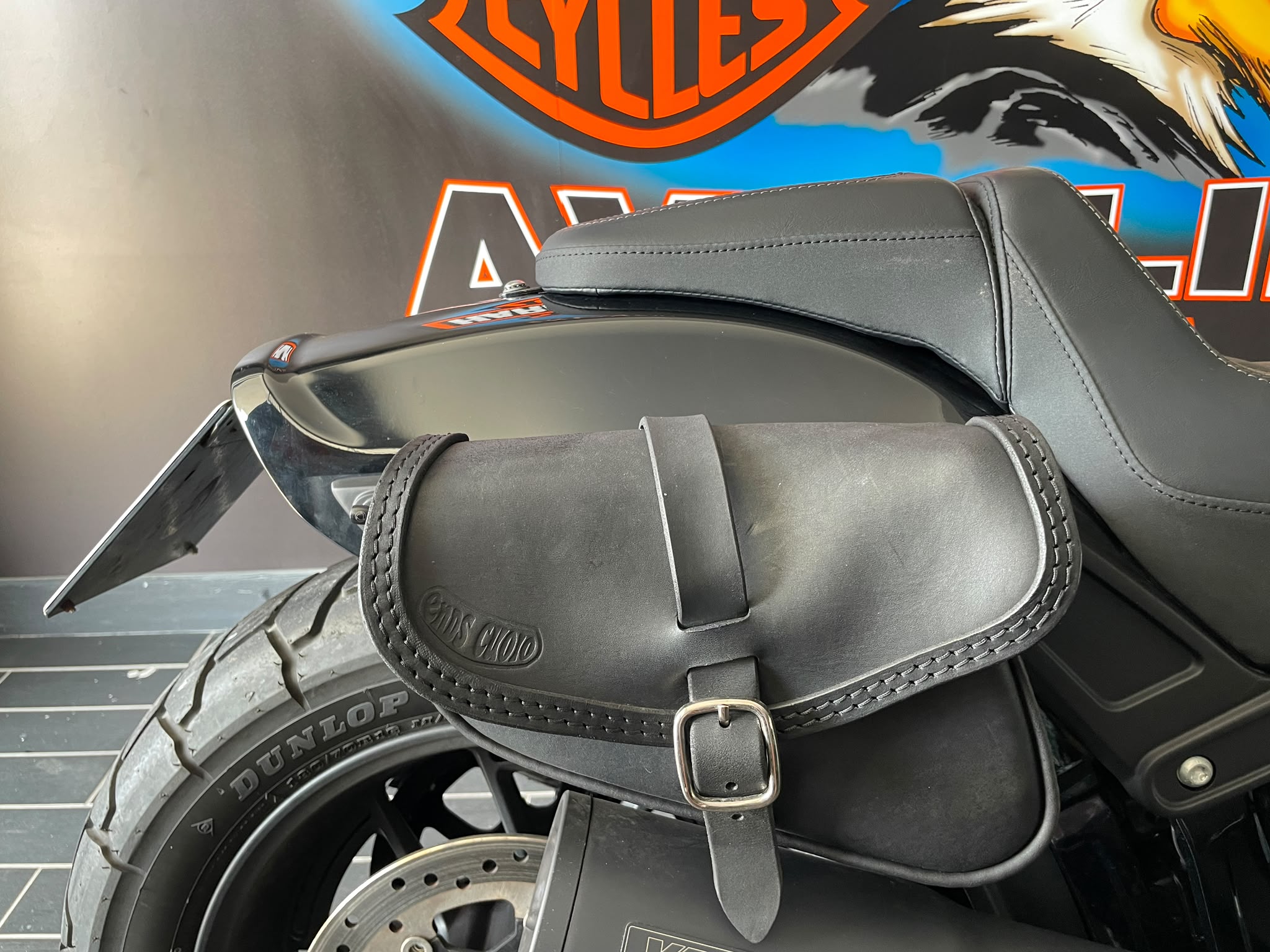 Harley-Davidson Softail Fat Bob 114 - immagine 15