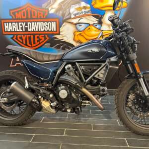 Ducati Scrambler 800 Nightshift